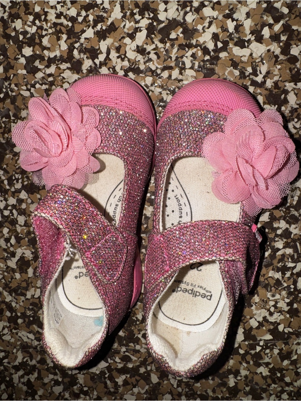 Toddler Girls Shoe Bundle Size 5/6/22 | Sparkle Dress Shoes, Sandals & Flats - Picture 5 of 9
